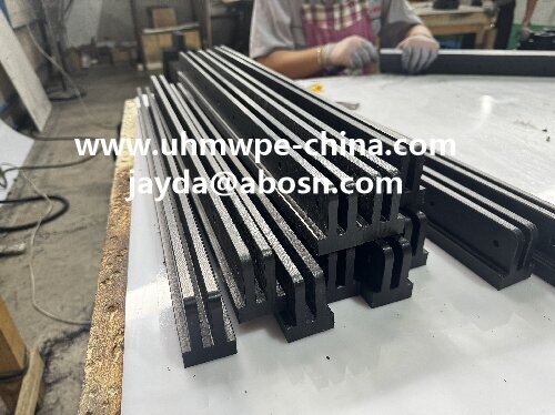 UHMWPE wear block